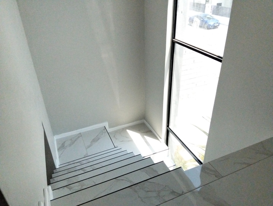 4 Bedroom Property for Sale in Sandown Western Cape